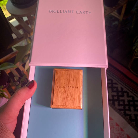 Brilliant Earth 18k gold Petal Engagement Ring - Picture 12 of 13